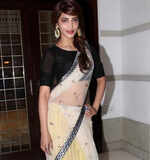 Shruti Hassan in saree!